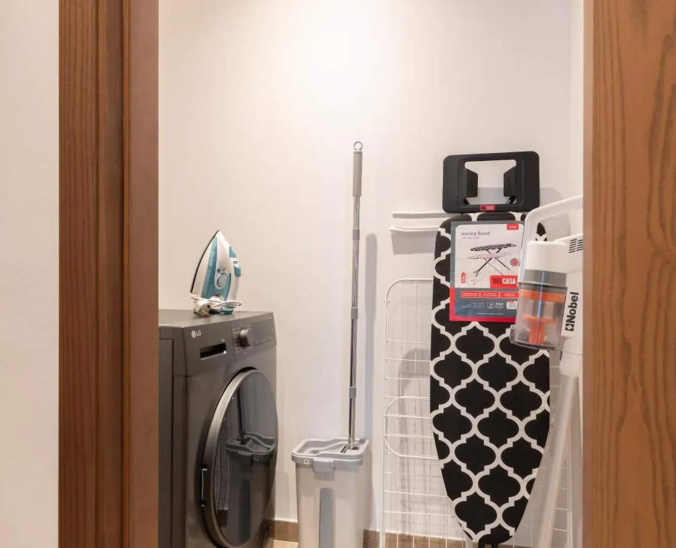 1Bd Central Park 1, City Walk,7 Min Walk To Metro Dubai Apartment