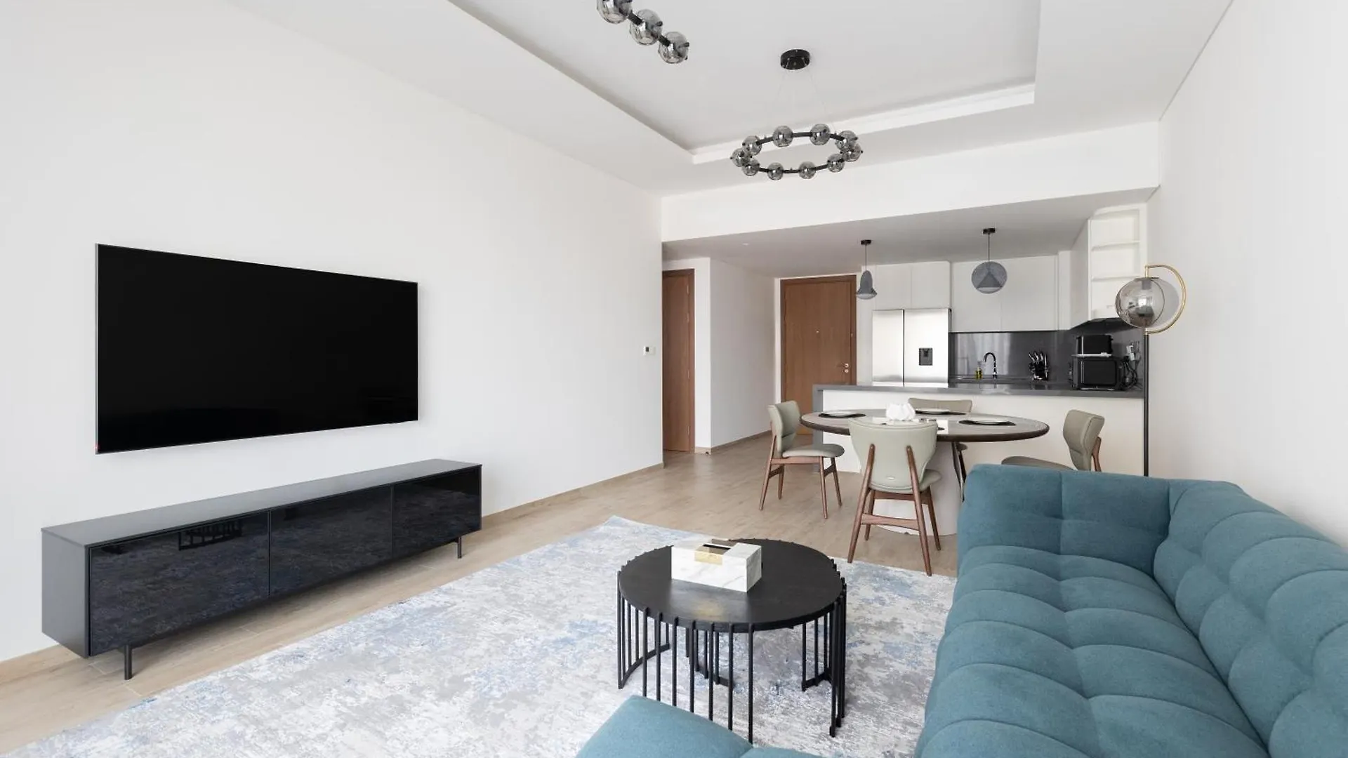 1Bd Central Park 1, City Walk,7 Min Walk To Metro Dubai Apartment