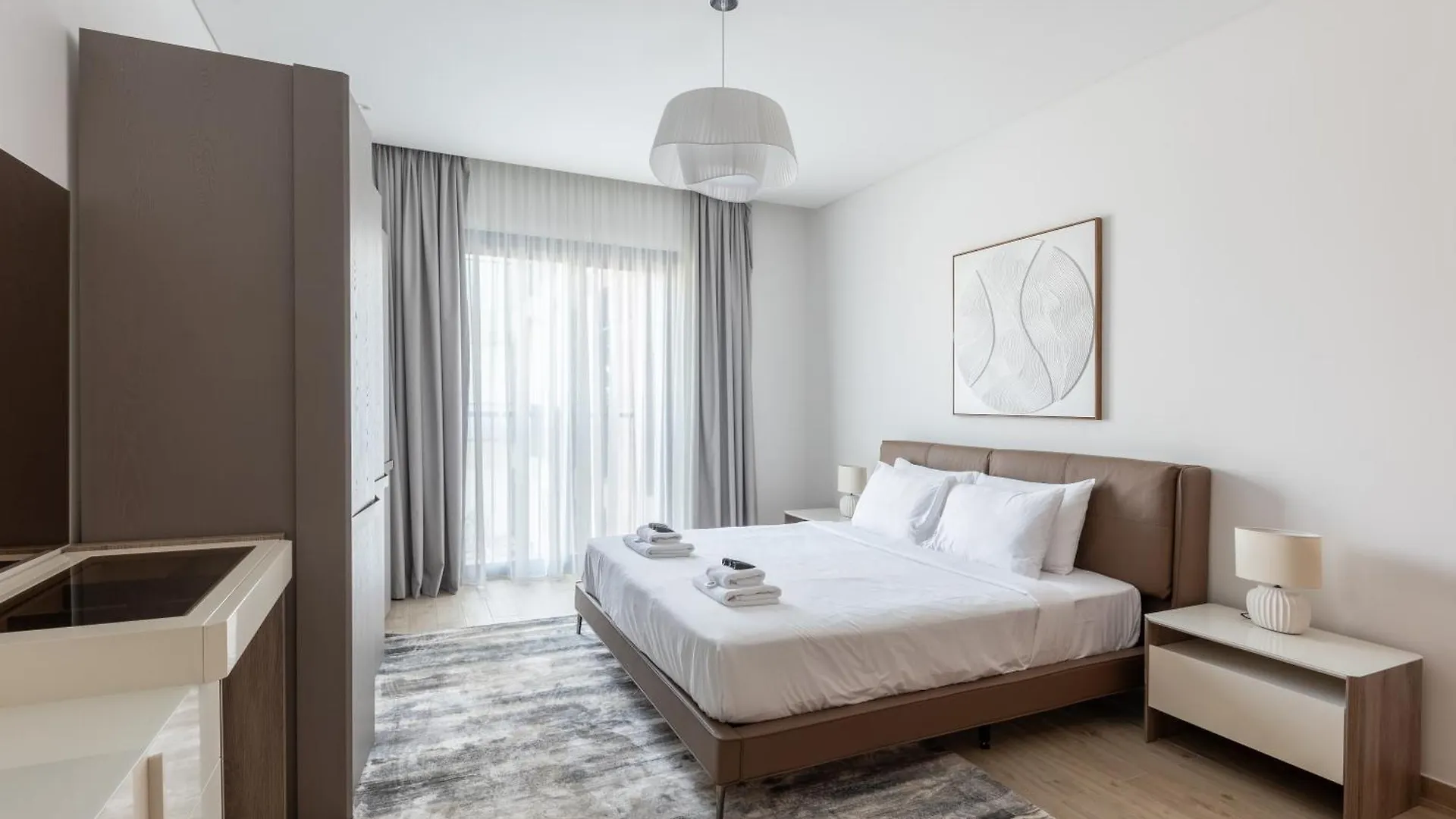 1Bd Central Park 1, City Walk,7 Min Walk To Metro Dubai United Arab Emirates