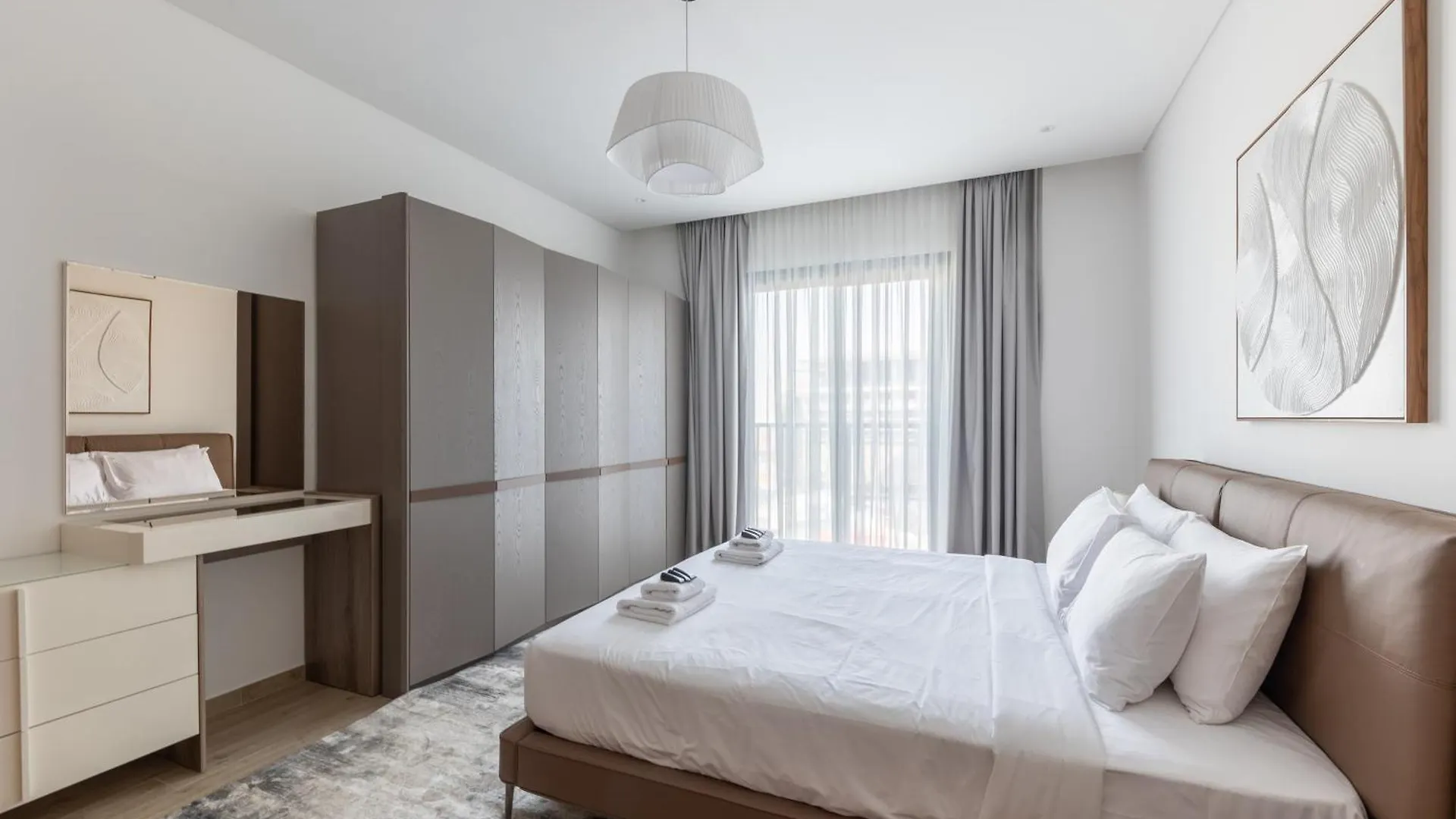 1Bd Central Park 1, City Walk,7 Min Walk To Metro Dubai