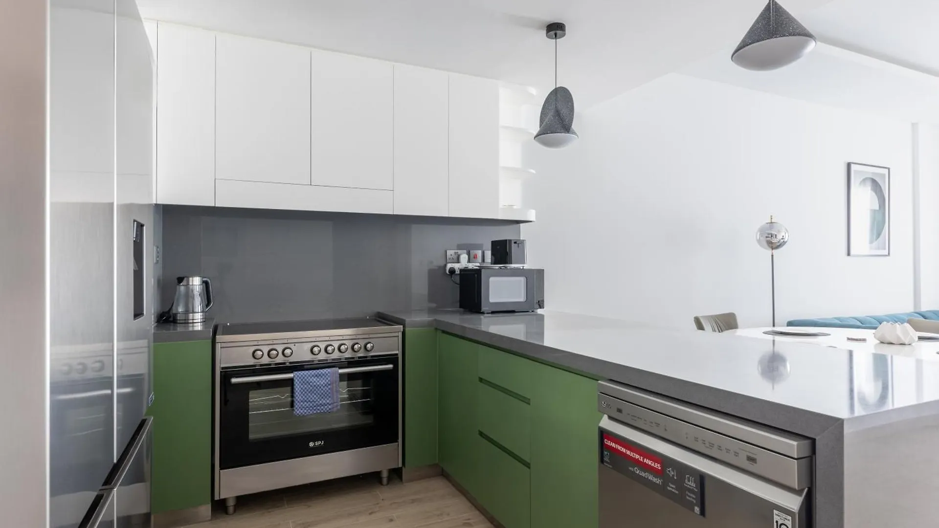 1Bd Central Park 1, City Walk,7 Min Walk To Metro Dubai